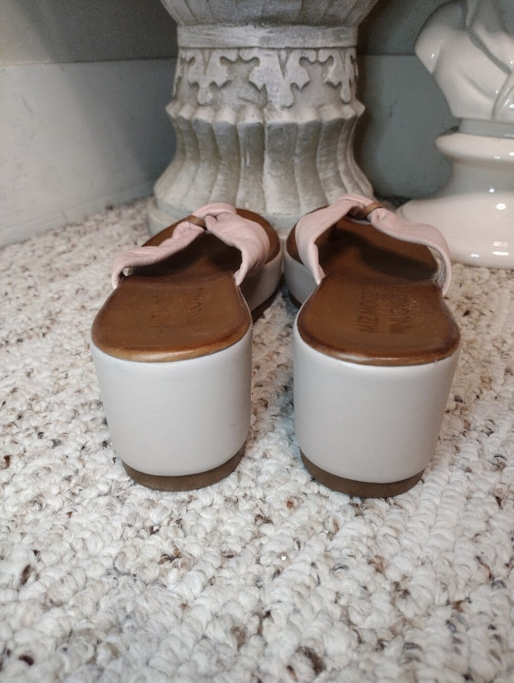 Miz Mooz Nuovo Blush Leather Platform Thong Sandals - Picture 5 of 8